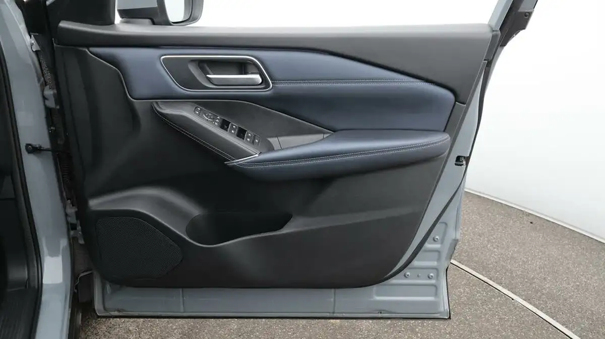2022-nissan-qashqai-13-dig-t-tekna-140ps-big-15
