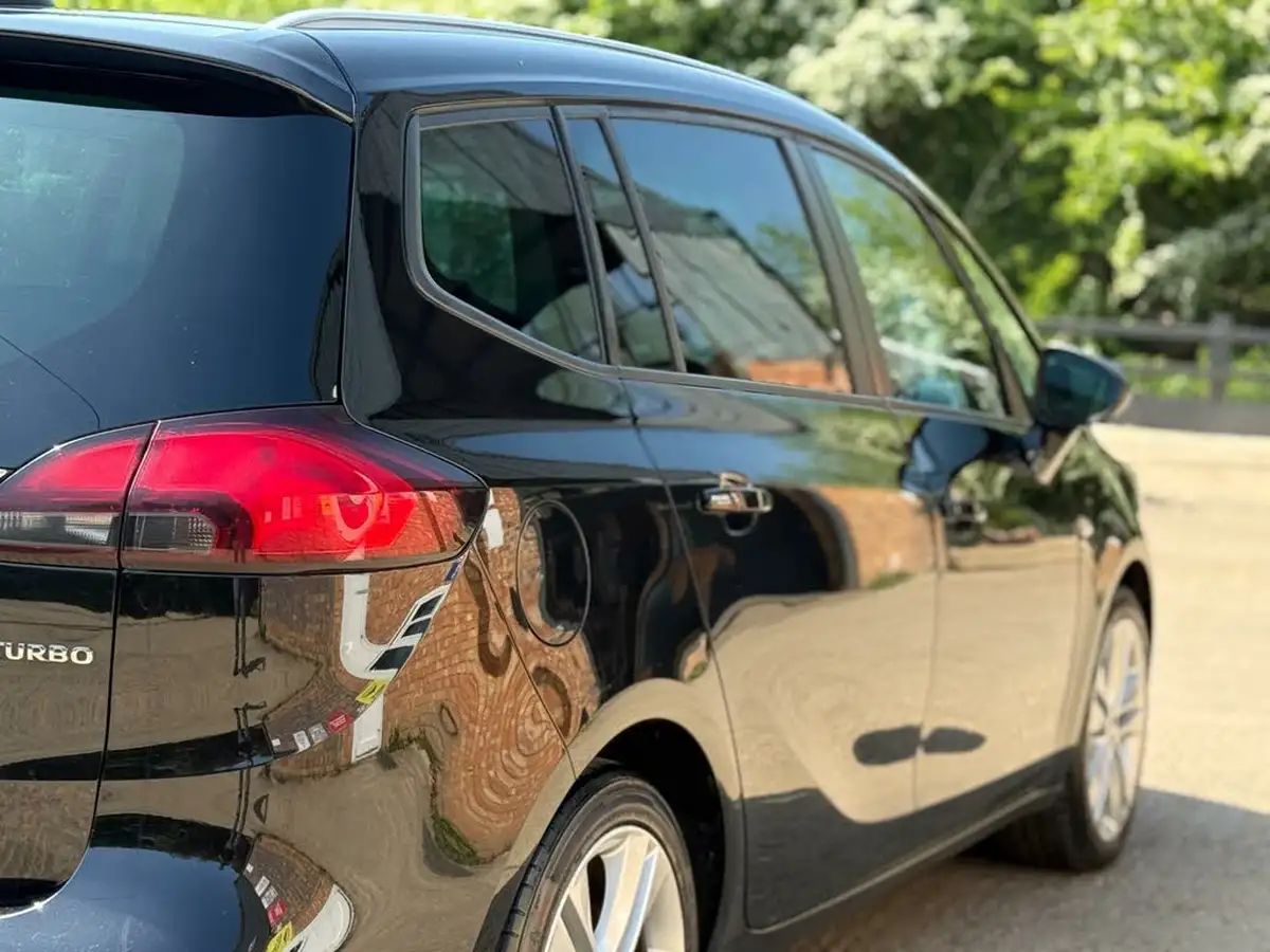 2017-vauxhall-zafira-tourer-14i-16v-turbo-sri-leather-pk-big-29