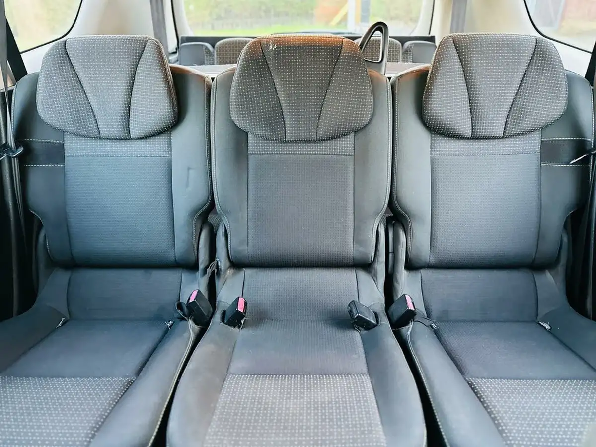 2010-renault-grand-scenic-16-dynamique-tom-tom-vvt-big-36