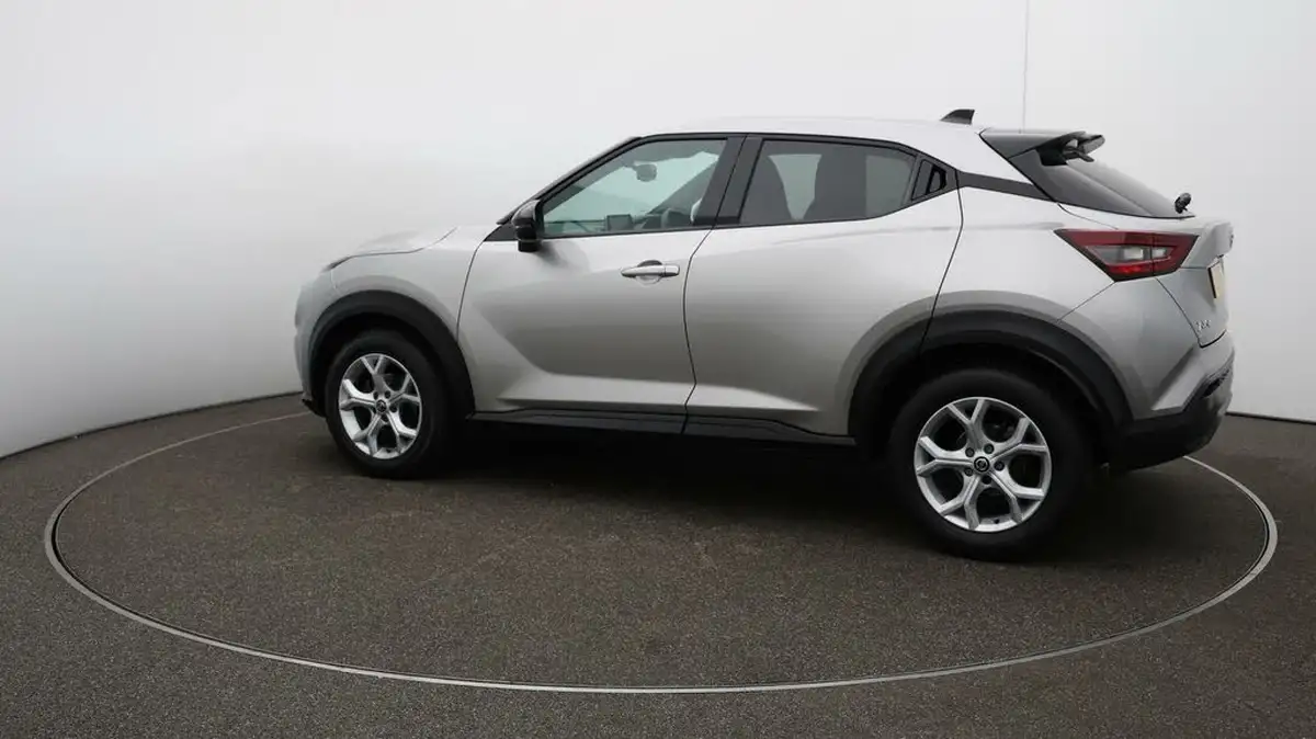 2021-nissan-juke-10-dig-t-n-connecta-dct-big-38