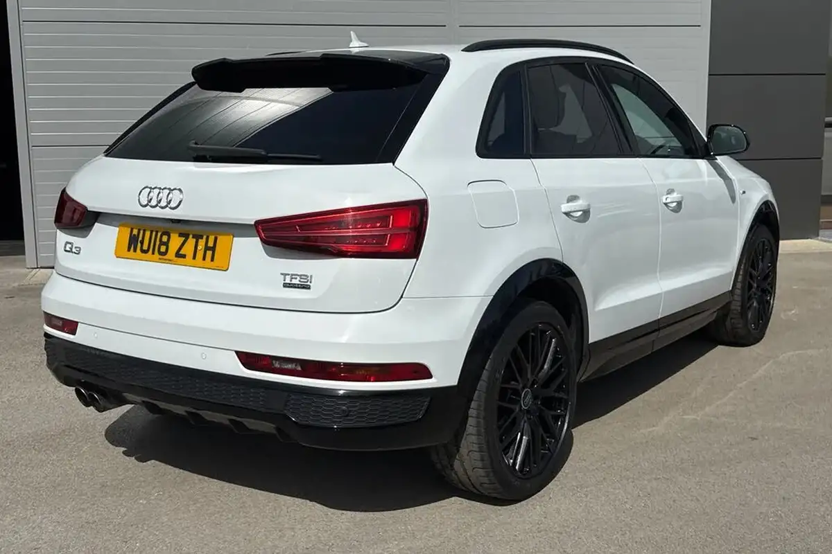 2018-audi-q3-20-tfsi-quattro-black-edition-big-26