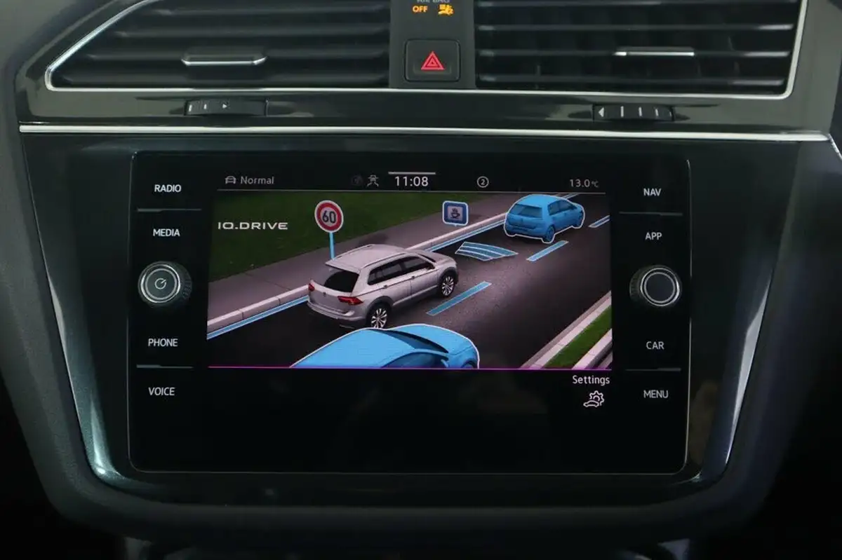 2021-volkswagen-tiguan-15-tsi-r-line-big-41