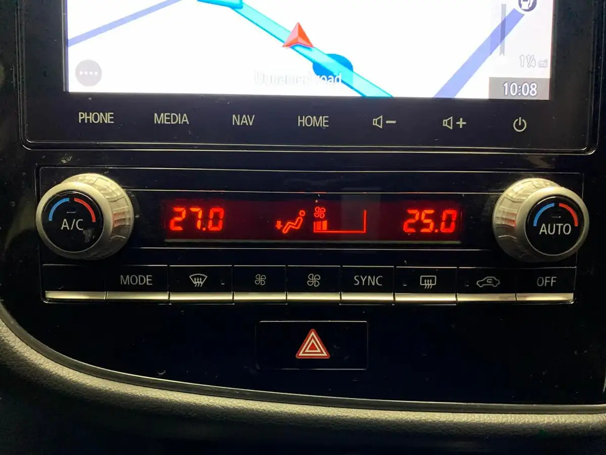 2019-mitsubishi-outlander-20-exceed-big-19