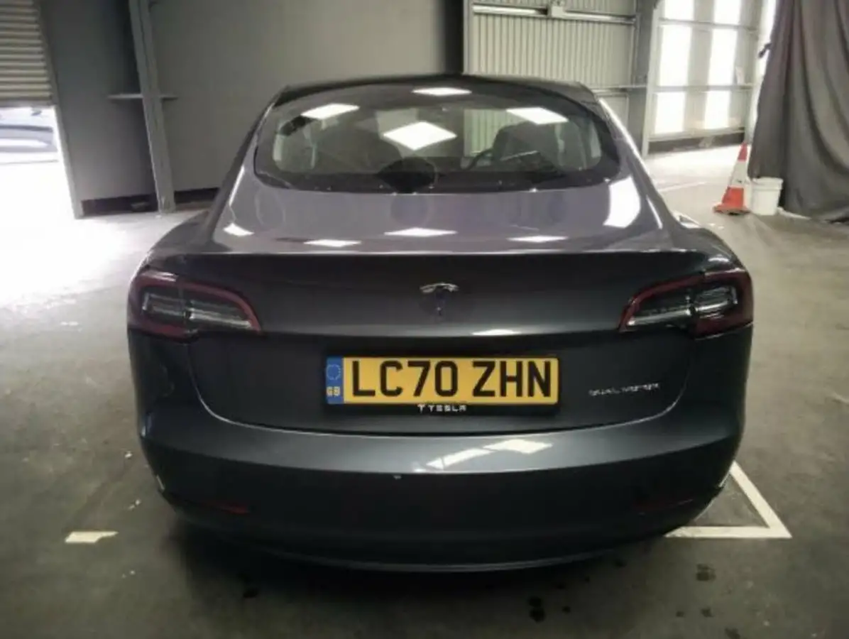 2020-tesla-model-3-e-long-range-big-2