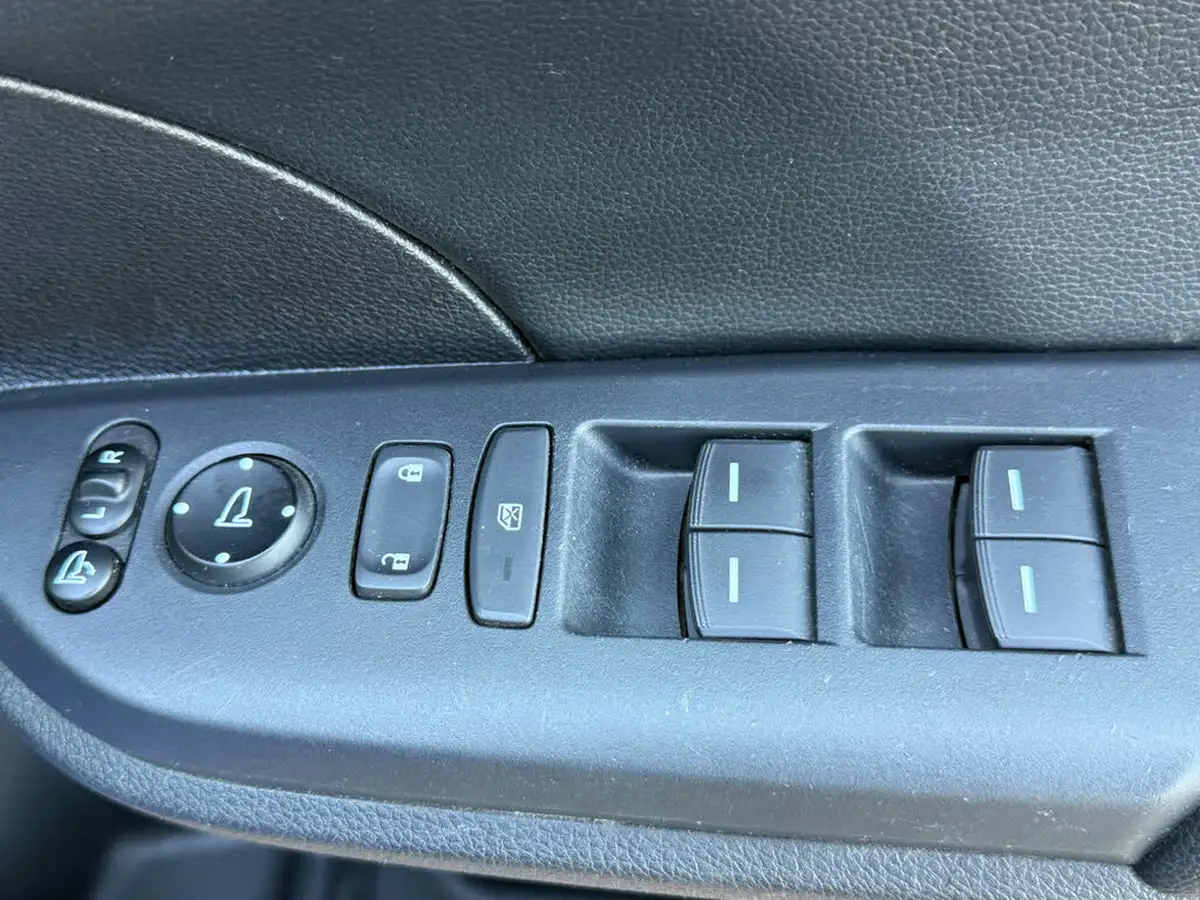 2018-honda-civic-15-vtec-turbo-prestige-ss-big-11