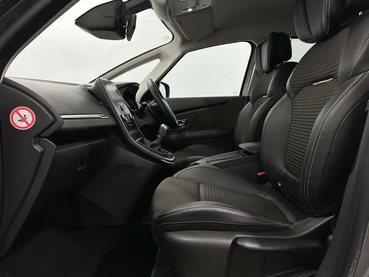 2017-renault-scenic-16dci-dynamique-nav-big-30