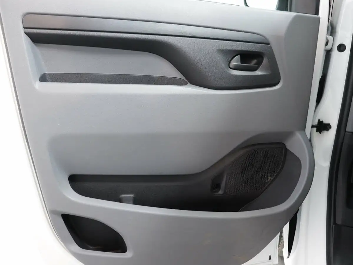 2022-vauxhall-vivaro-15td-2900-l1h1-dynamic-big-32