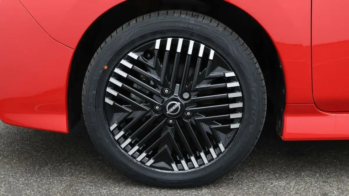 2022-nissan-leaf-e-n-connecta-39kwh-big-18