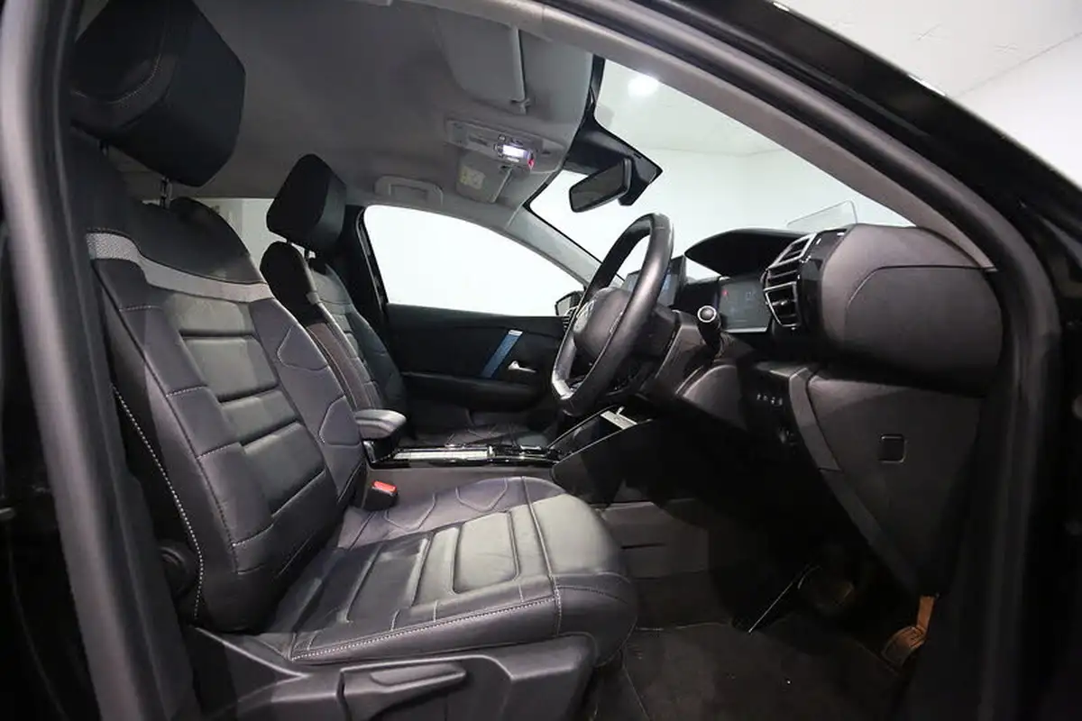2022-citroen-c4-e-shine-plus-big-17