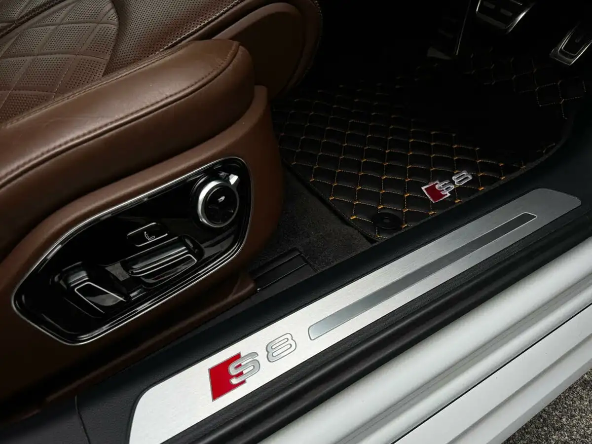 2016-audi-s8-40-tfsi-quattro-520ps-big-61