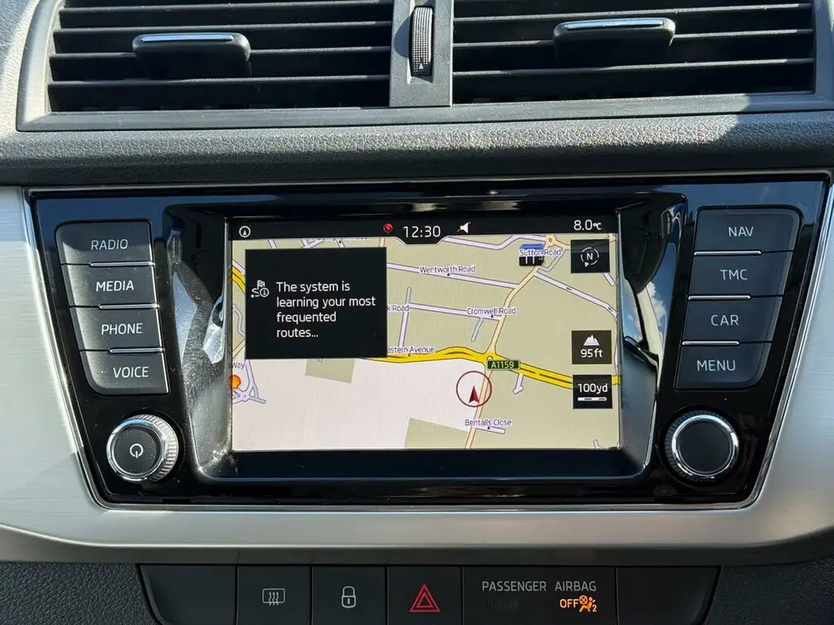 2019-skoda-fabia-10-tsi-se-l-109ps-estate-big-27