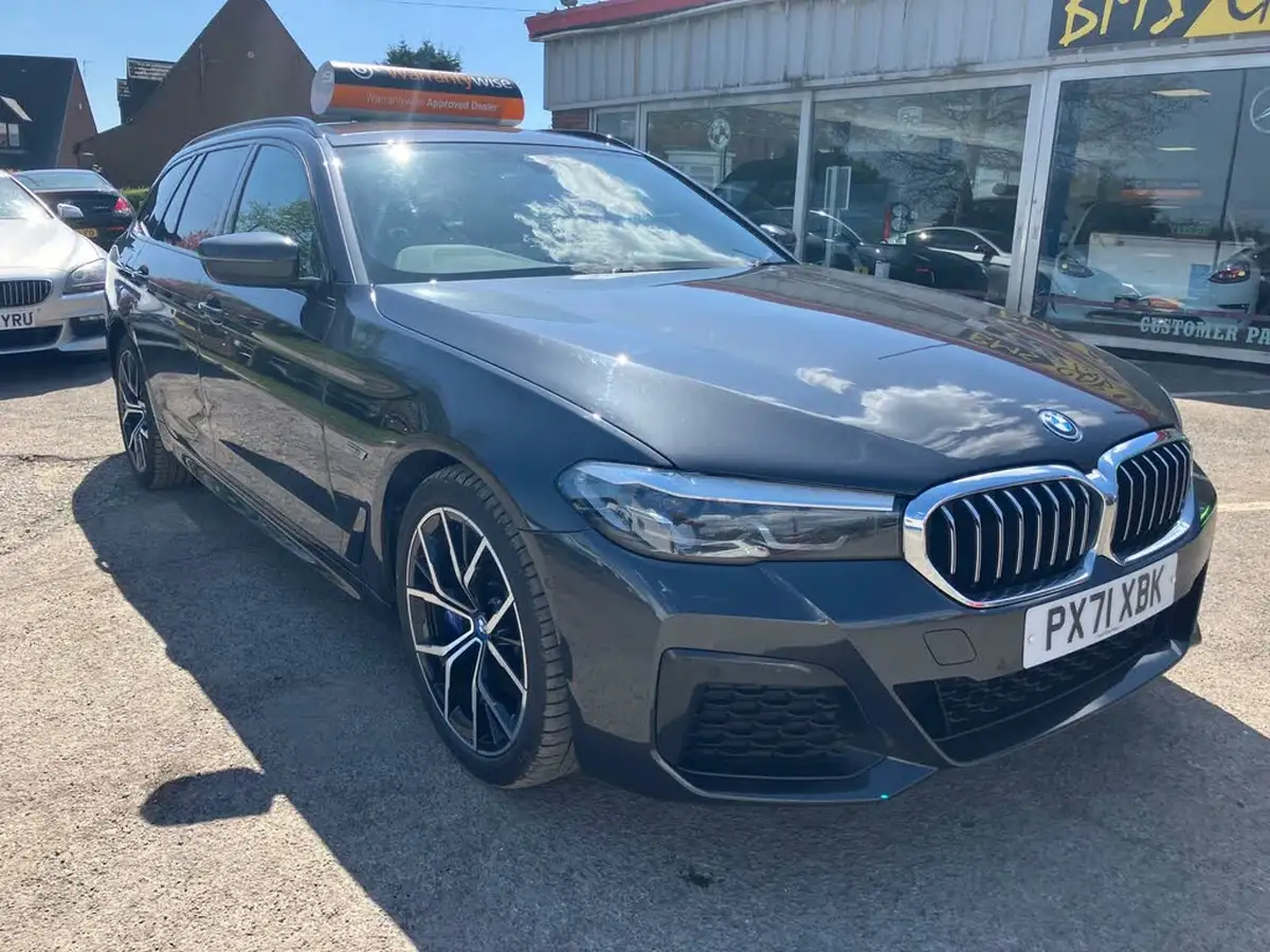 2021-bmw-5-series-20-530e-xdrive-m-sport-touring-5d-big-3