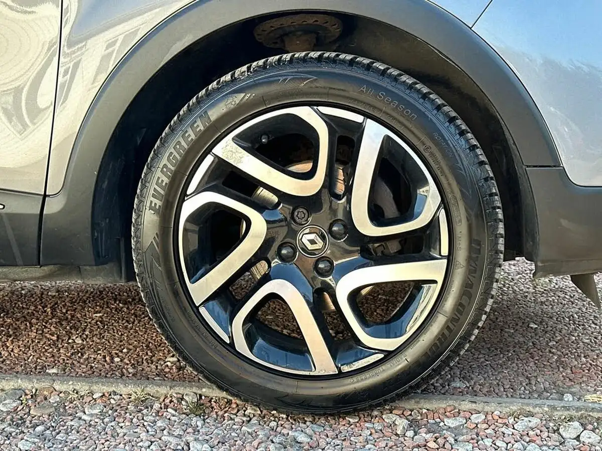 2018-renault-captur-15dci-iconic-big-14