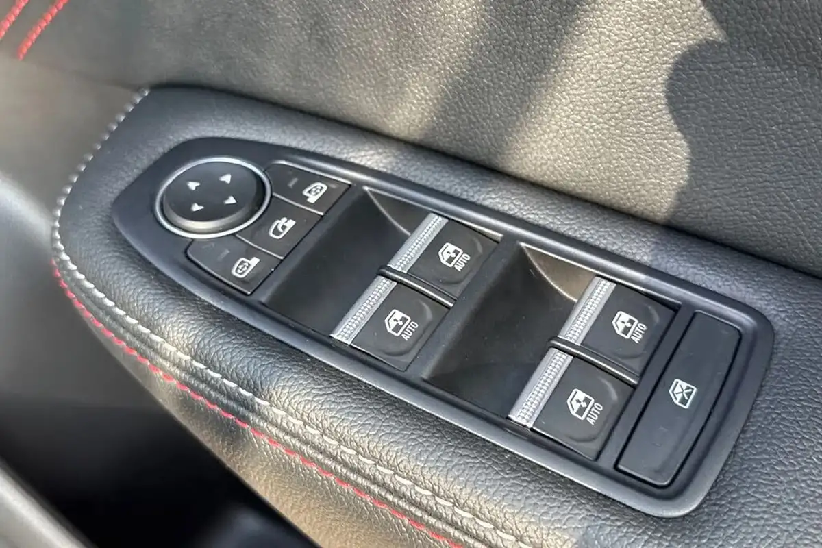 2021-renault-arkana-16-rs-line-big-42
