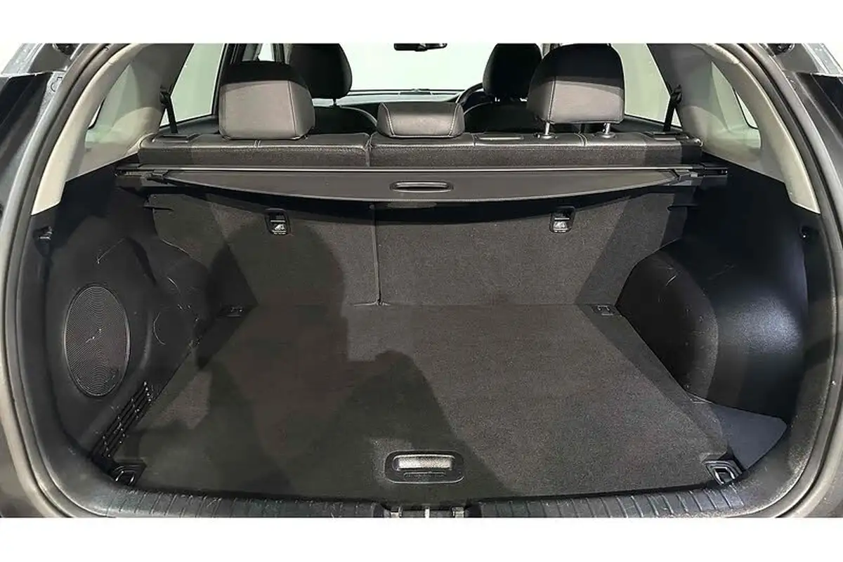 2021-kia-e-niro-ev-4-big-46