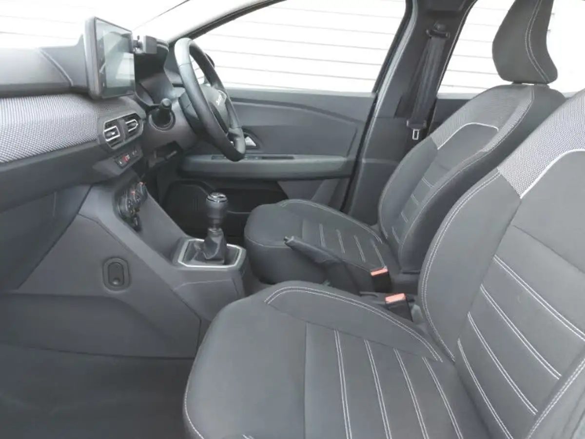 2023-dacia-sandero-10-tce-expression-90bhp-big-4
