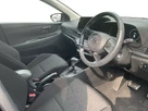 2023-hyundai-bayon-10-t-gdi-premium-100ps-dct-small-4