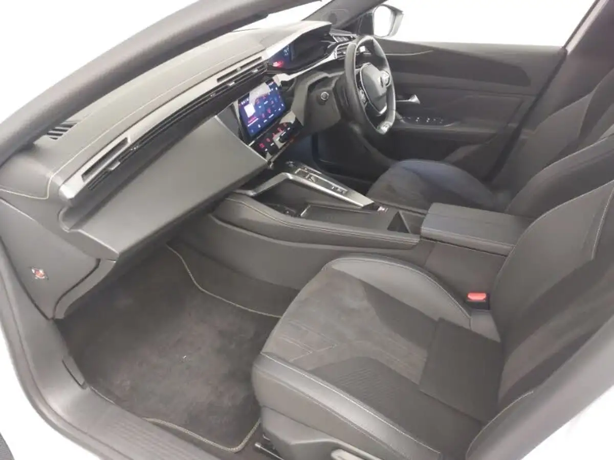 2023-peugeot-308-15-bluehdi-gt-130ps-big-6
