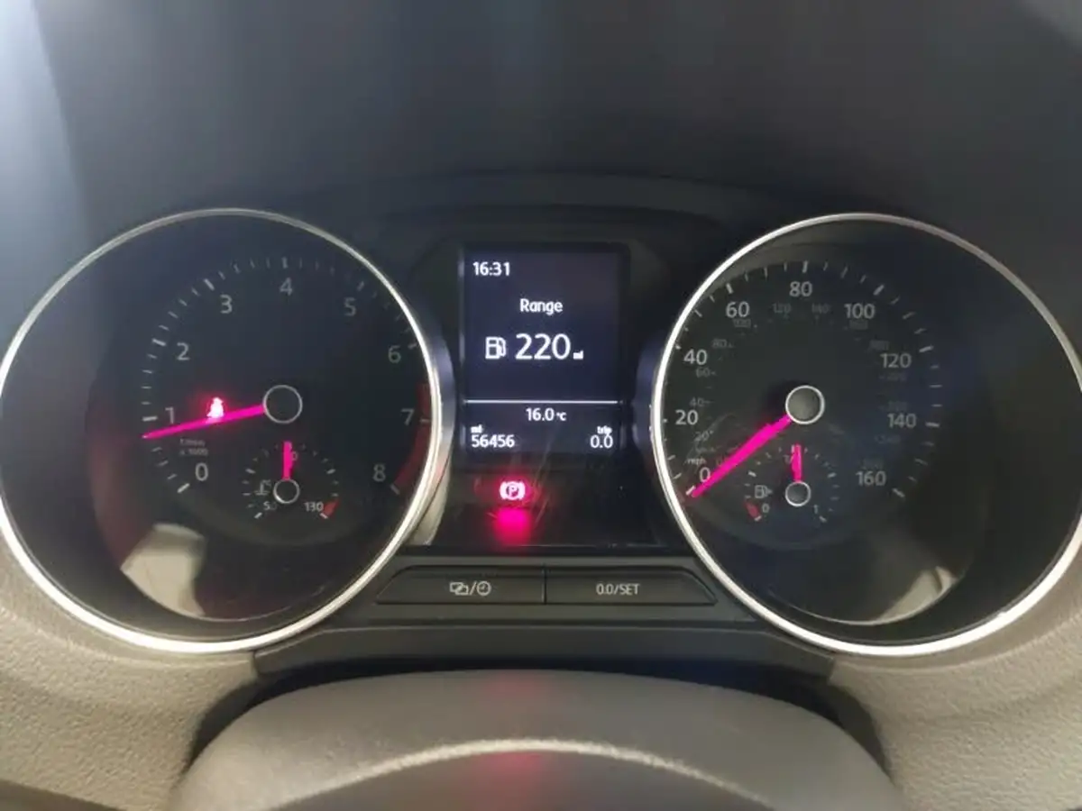 2018-volkswagen-polo-10-beats-65ps-5d-big-18