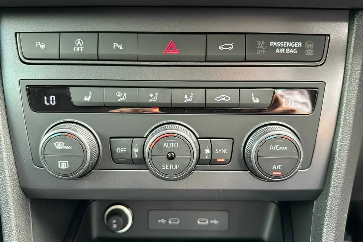2024-cupra-ateca-15-ecotsi-v2-big-12