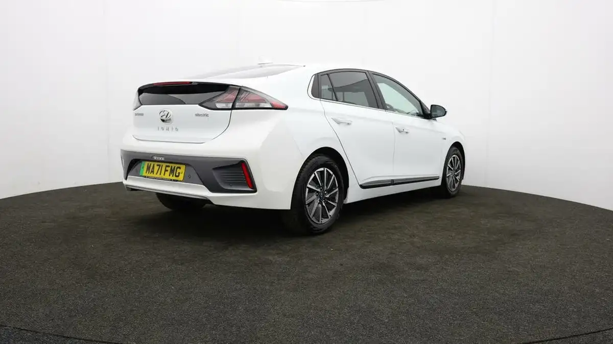 2021-hyundai-ioniq-e-premium-se-electric-100kw-big-76