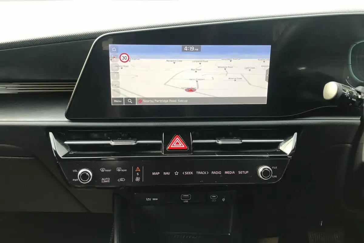 2022-kia-niro-16-gdi-139bhp-hev-132kwh-big-24