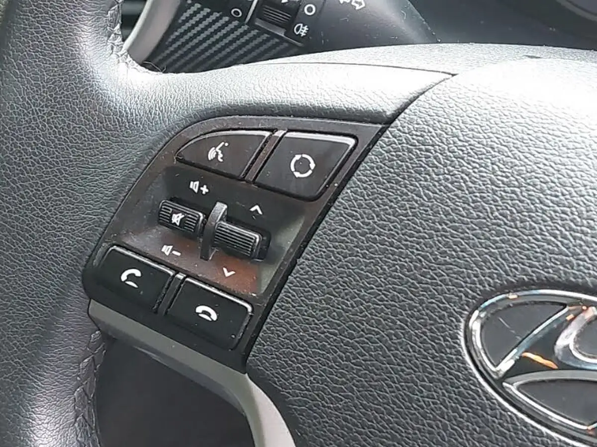 2018-hyundai-tucson-16-gdi-se-nav-big-14