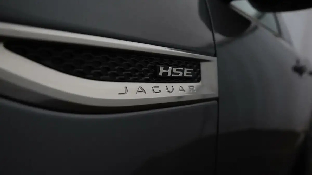 2020-jaguar-e-pace-20-i4d-r-dynamic-hse-180ps-big-21