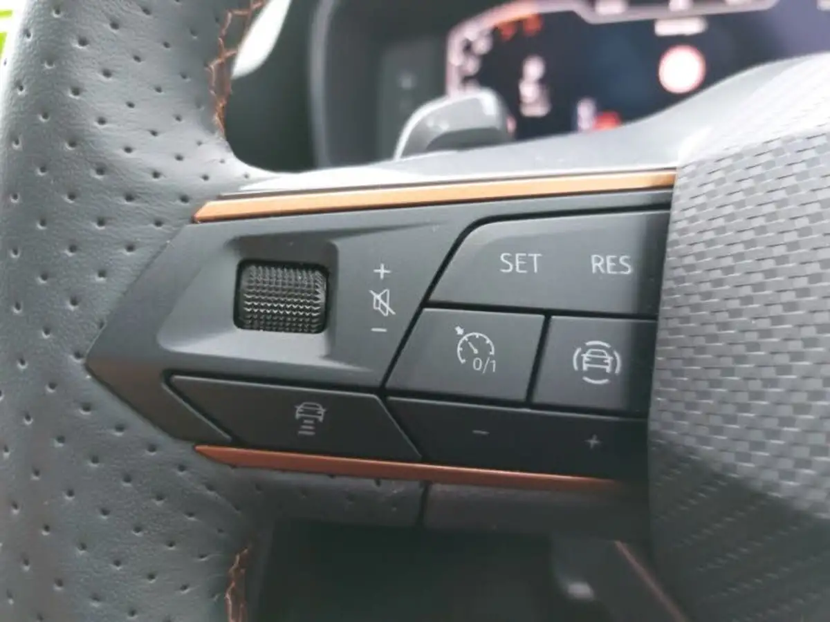 2024-cupra-formentor-15-tsi-v2-dsg-big-11