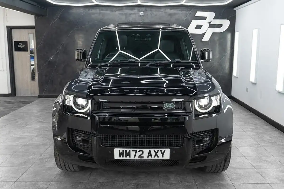 2022-land-rover-110-defender-30-p400-x-big-26