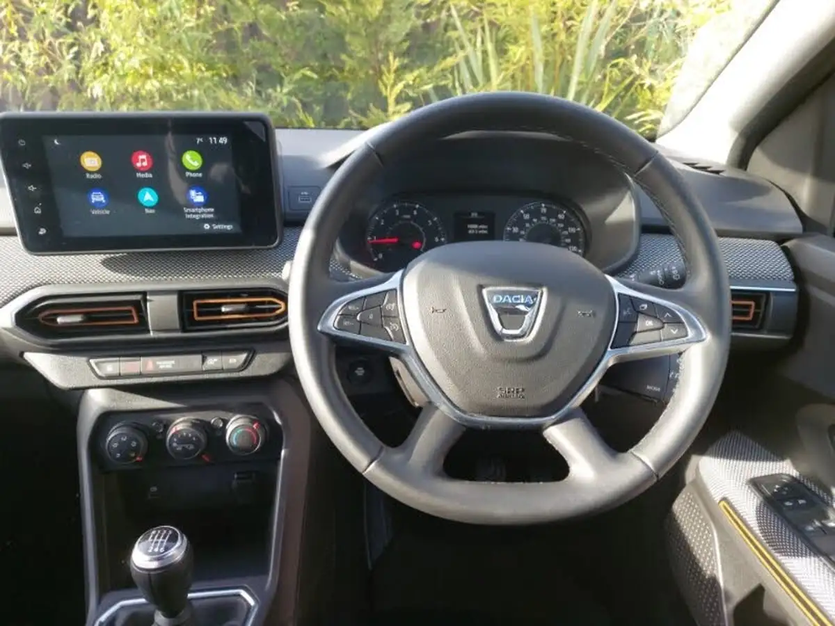 2022-dacia-sandero-stepway-10-tce-comfort-90bhp-big-6