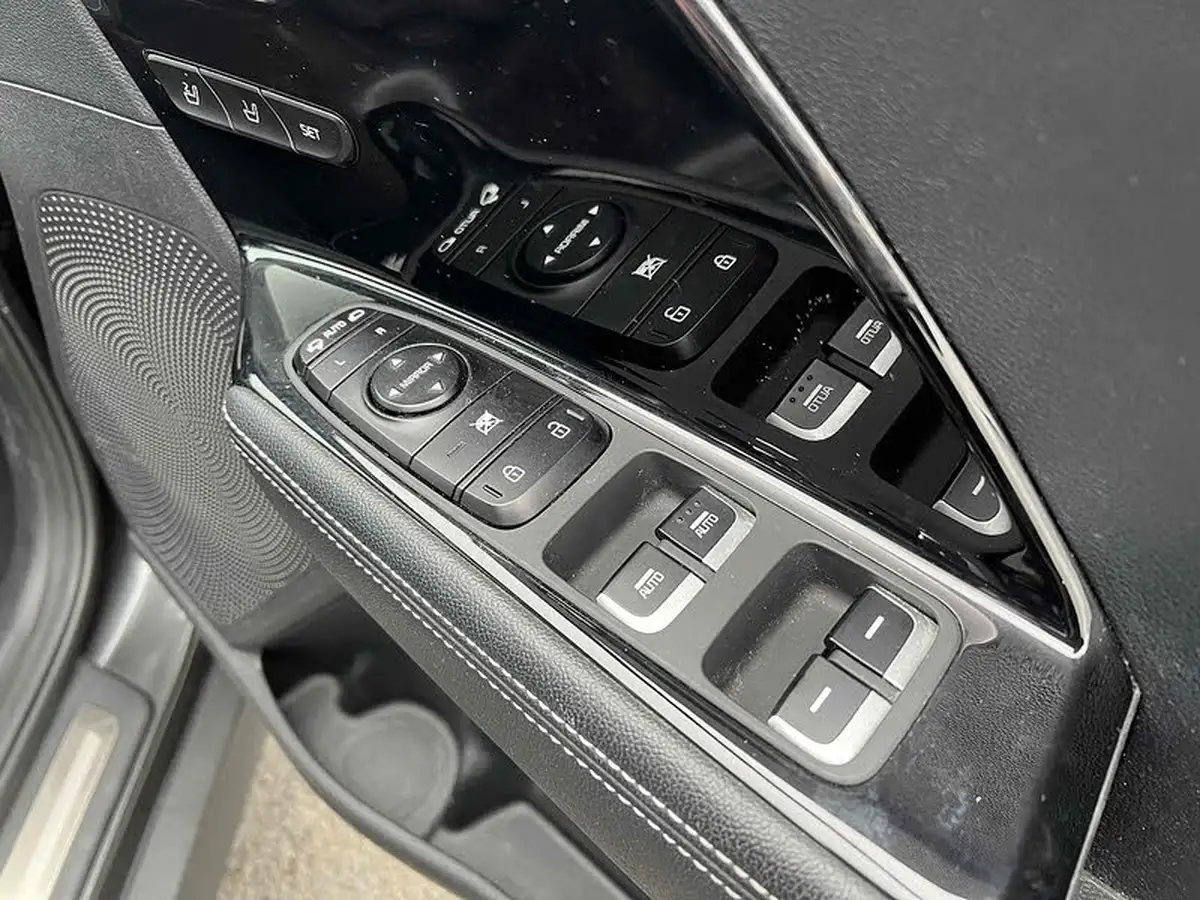 2021-kia-e-niro-ev-4-big-23