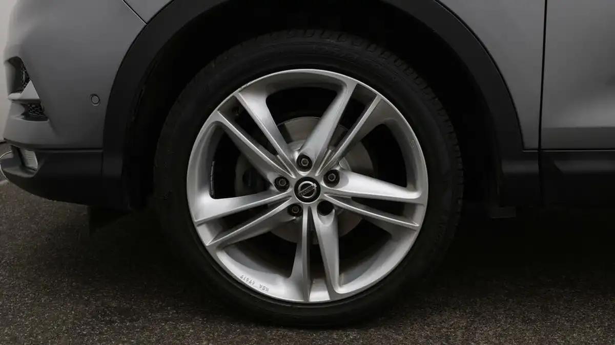 2019-nissan-qashqai-13-dig-t-n-motion-140ps-big-18