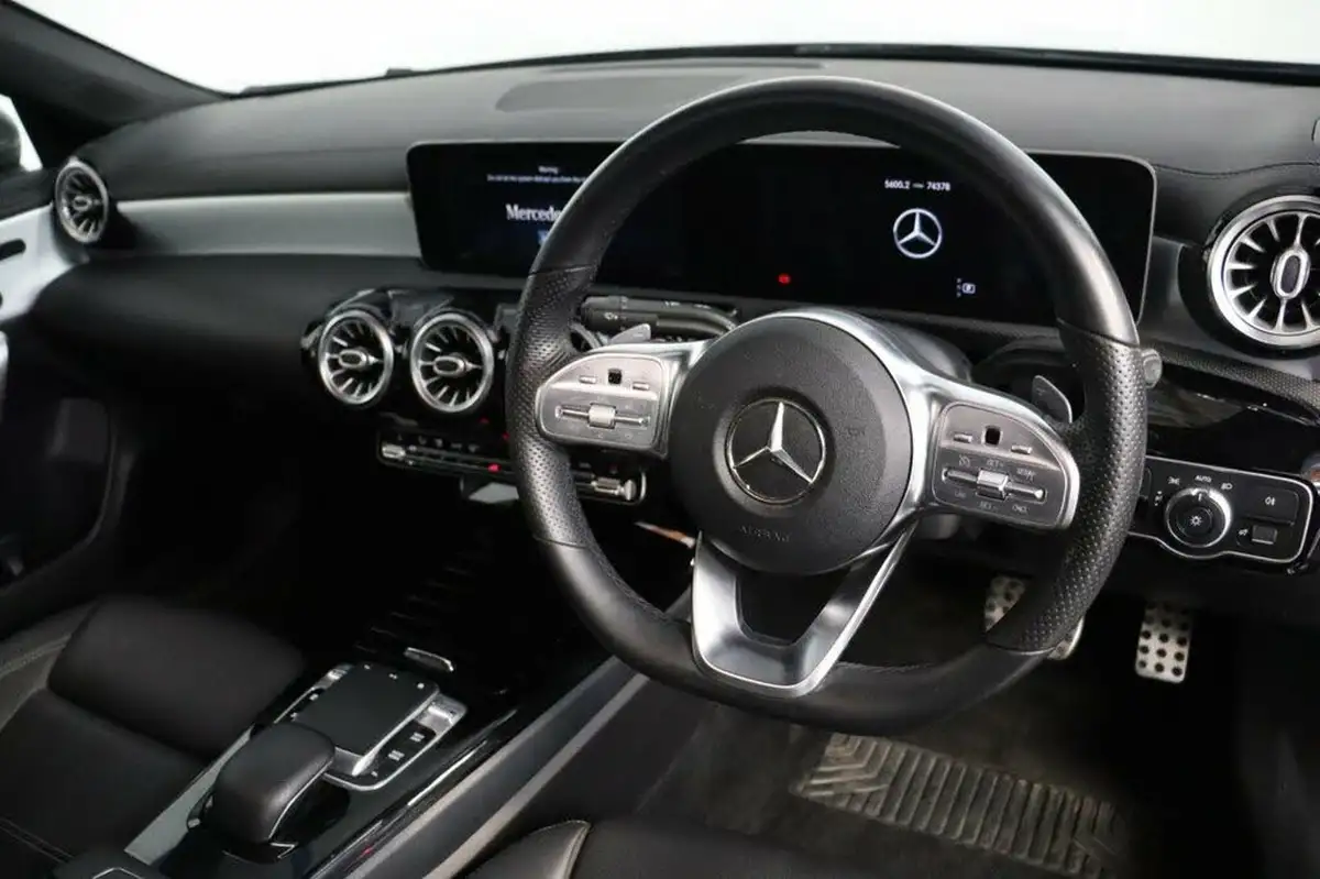 2019-mercedes-benz-cla-13-cla-200-amg-line-premium-plus-coupe-4d-7g-dct-big-23