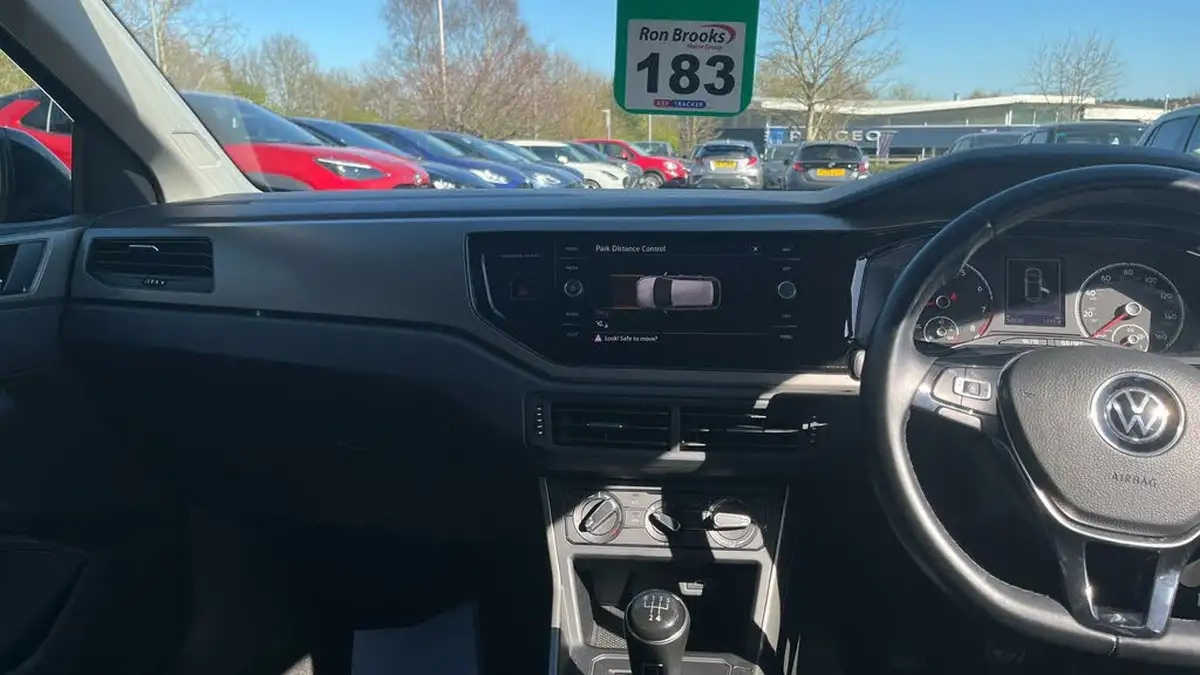 2021-volkswagen-polo-10-tsi-match-big-6