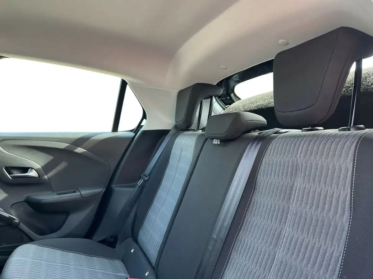 2020-vauxhall-corsa-12i-se-premium-big-8