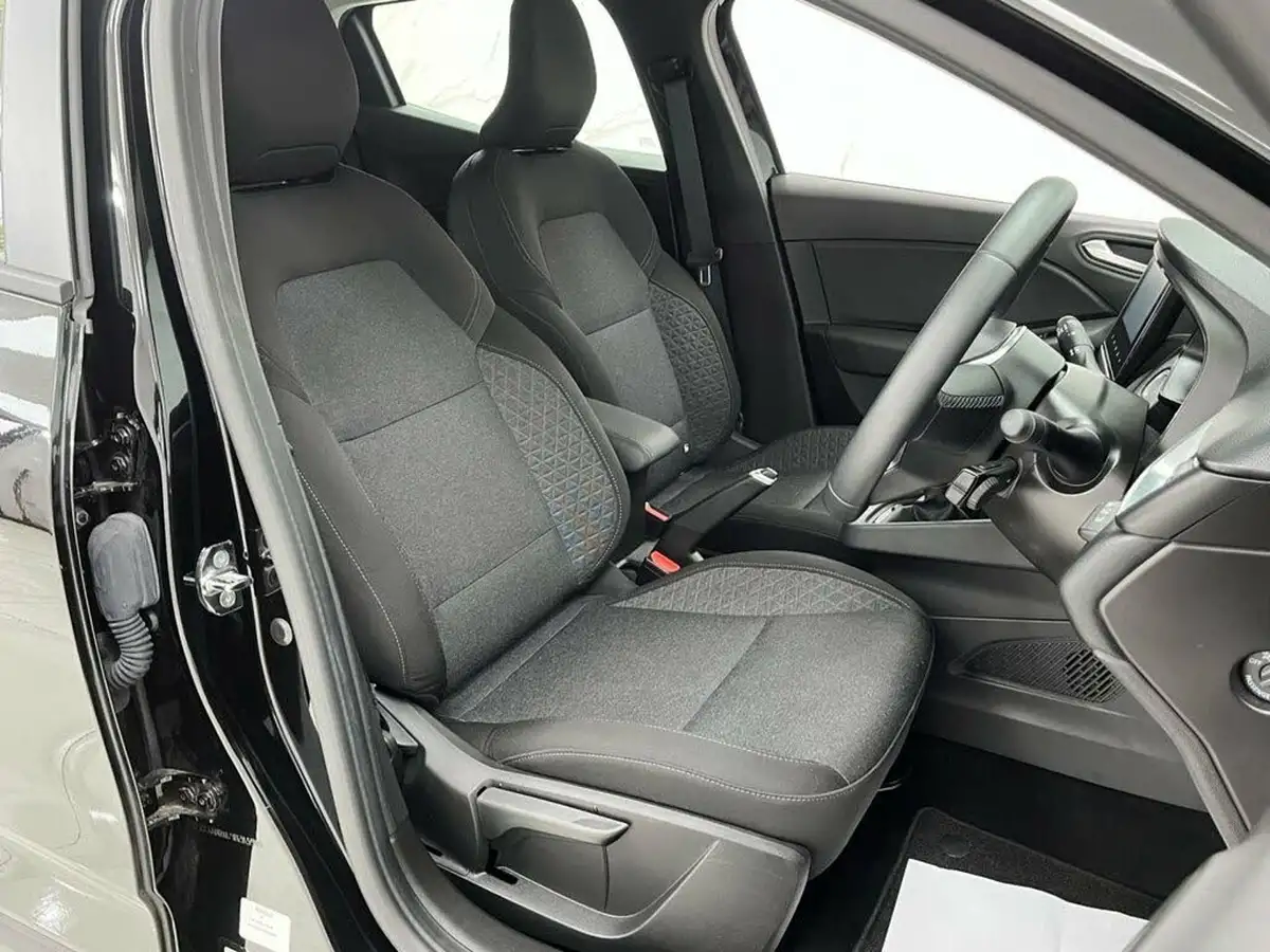 2022-renault-clio-10-tce-iconic-edition-big-27