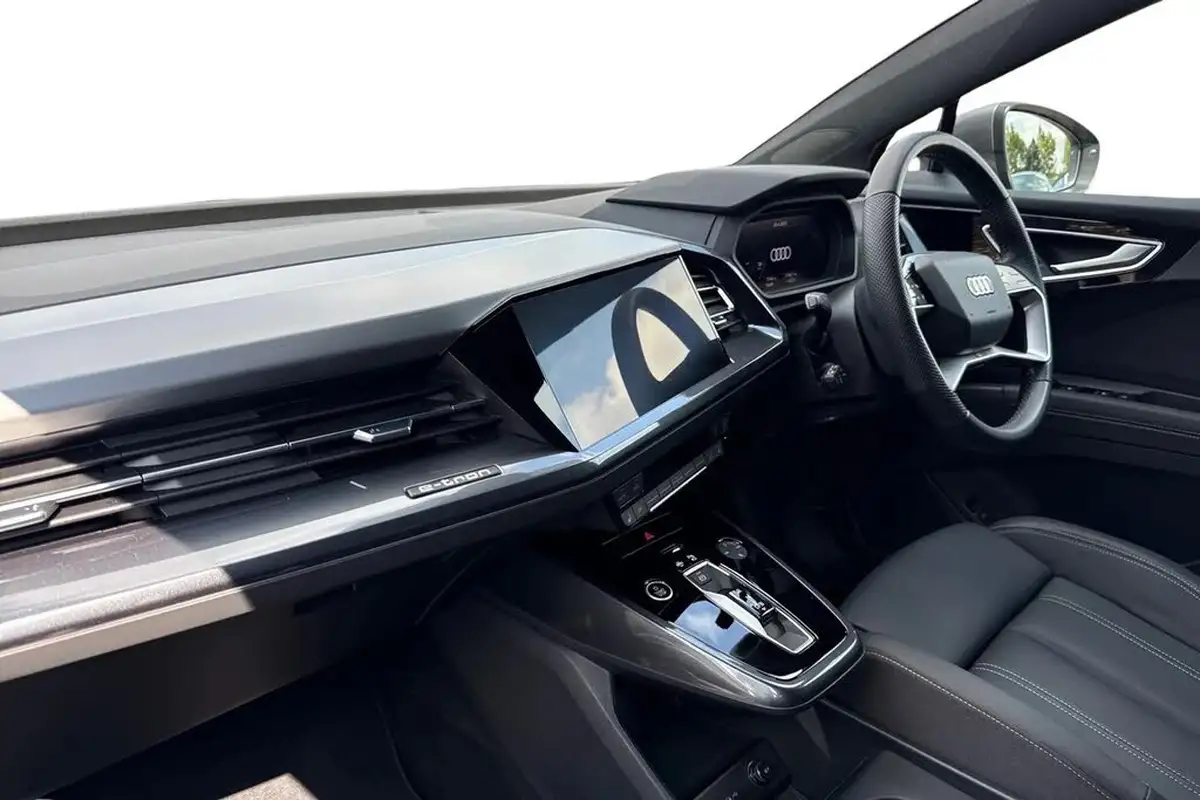 2024-audi-q4-e-tron-45e-s-line-sportback-auto-big-13