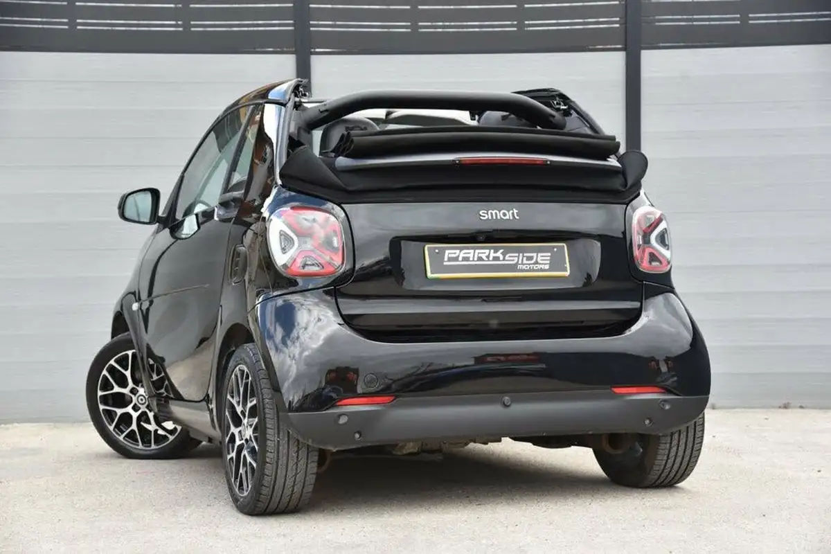 2021-smart-fortwo-eq-exclusive-cabriolet-big-4