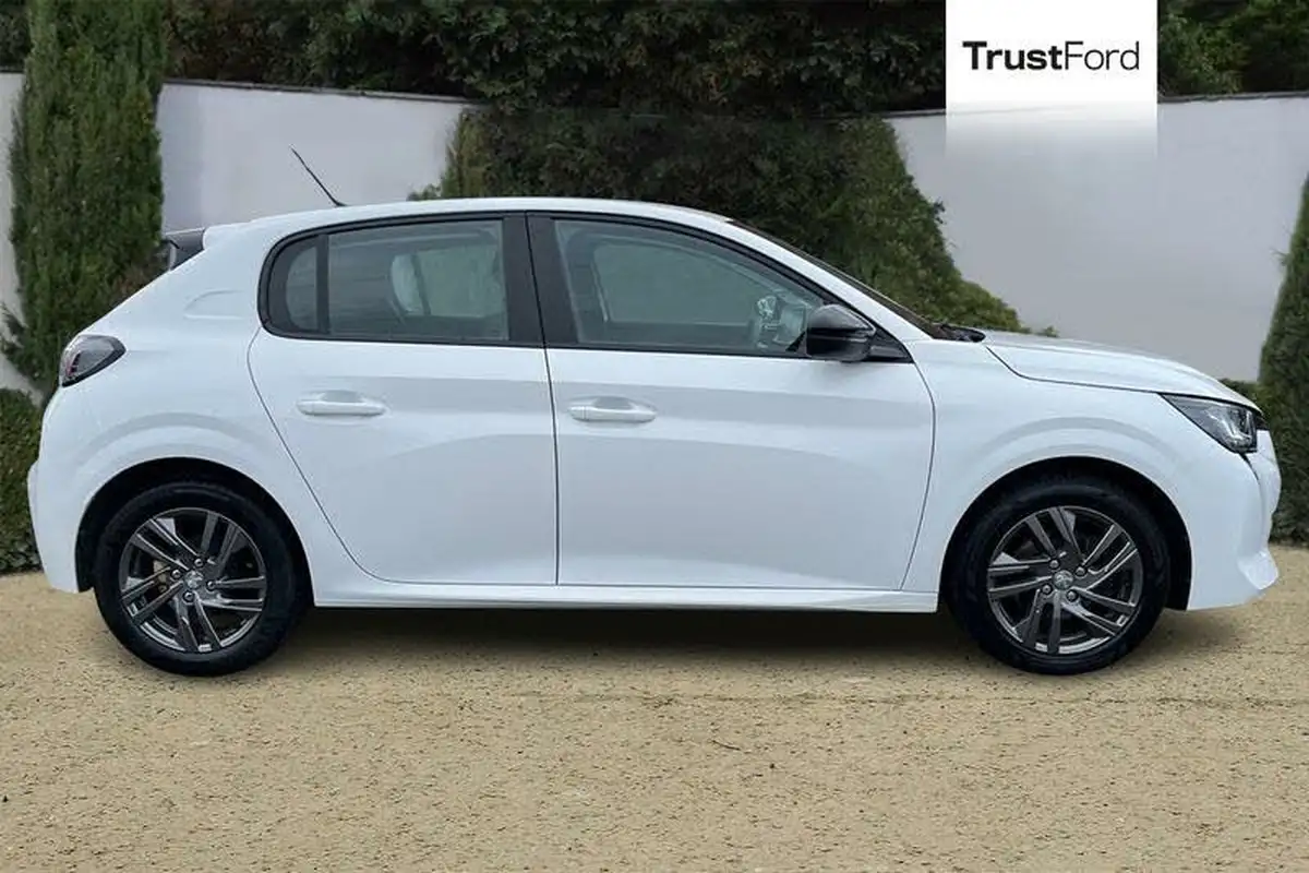 2022-peugeot-208-12-puretech-active-premium-100bhp-big-2