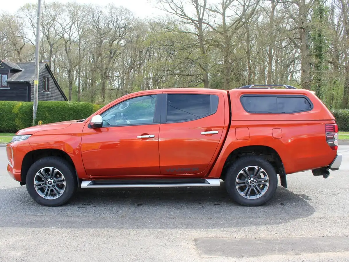 2020-mitsubishi-l200-22di-d-warrior-big-3