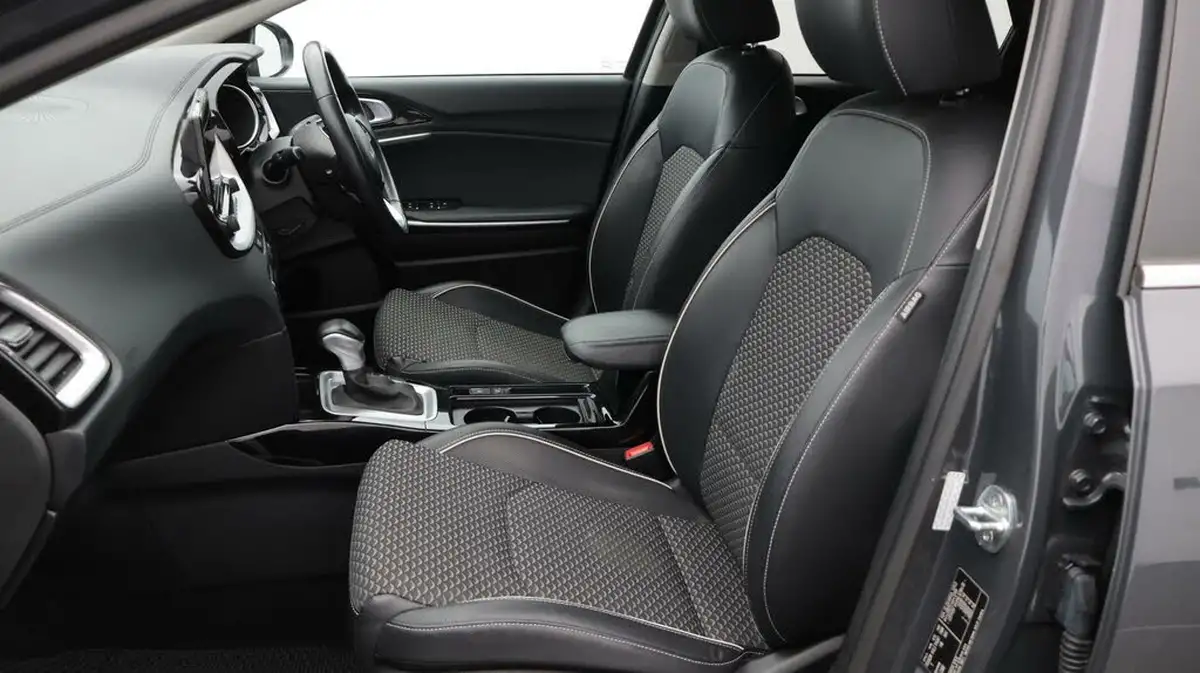 2022-kia-xceed-16-gdi-3-big-14
