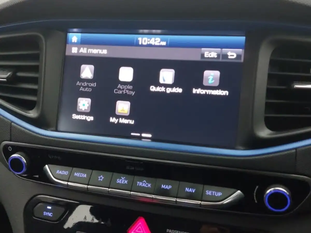 2019-hyundai-ioniq-16-gdi-premium-plug-in-hybrid-big-14