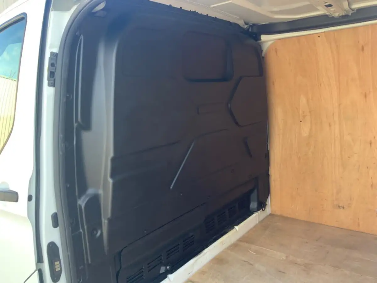 2022-ford-transit-custom-20tdci-280-l1h1-leader-105pseu6dt-panel-van-big-12