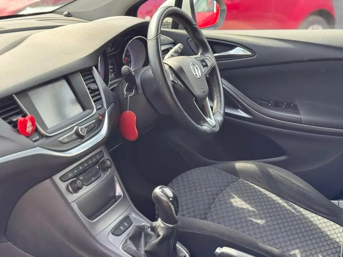 2016-vauxhall-astra-10i-turbo-energy-big-29