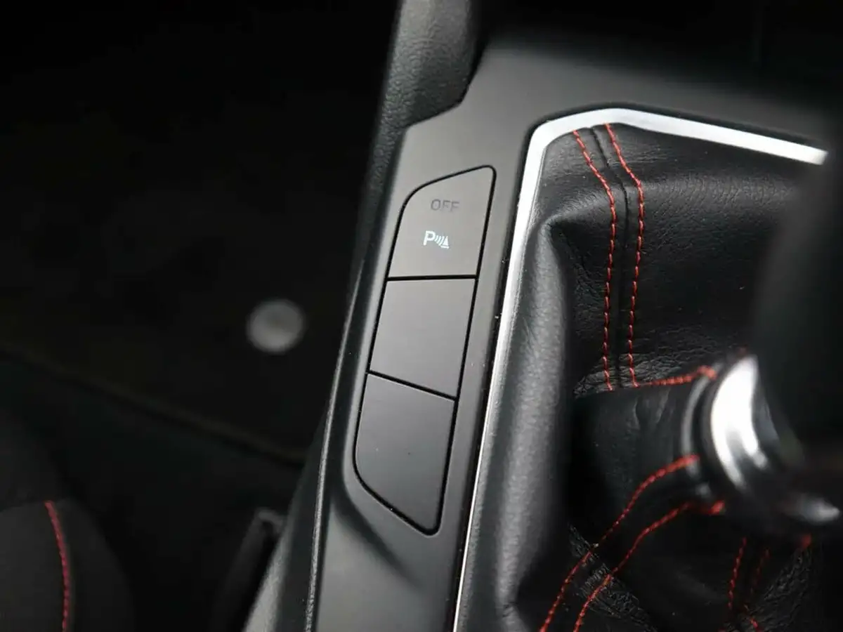 2019-ford-focus-10t-st-line-ss-hatchback-big-23