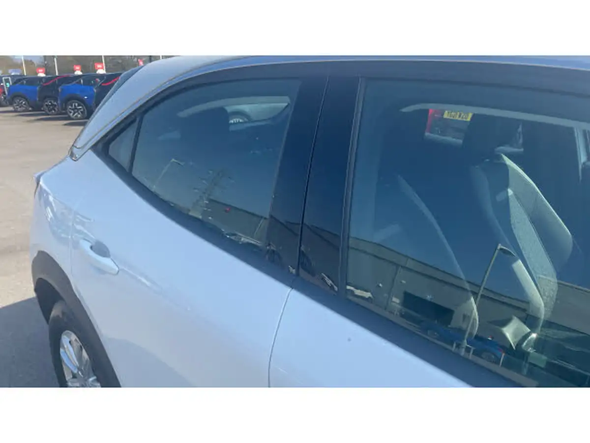 2023-vauxhall-mokka-12-design-136ps-big-36
