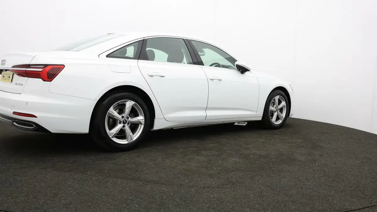 2022-audi-a6-saloon-20-40-tfsi-sport-big-25