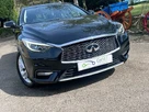 2017-infiniti-q30-15d-se-small-6