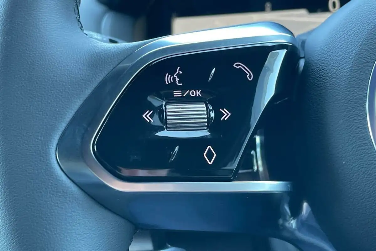 2023-jaguar-xe-20-p250-r-dynamic-hse-black-big-24